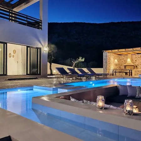 Apaggio Luxury - Private Pool & Stunning Sea Views, By Zantewize 빌라 아기오스니콜라우스