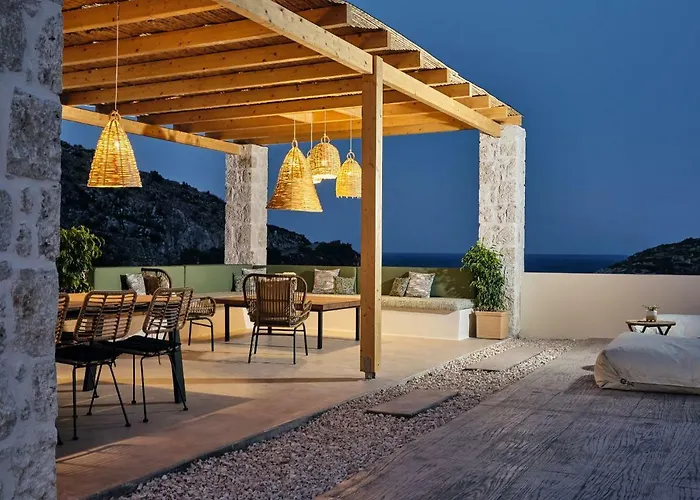 Apaggio Luxury - Private Pool & Stunning Sea Views, By Zantewize *