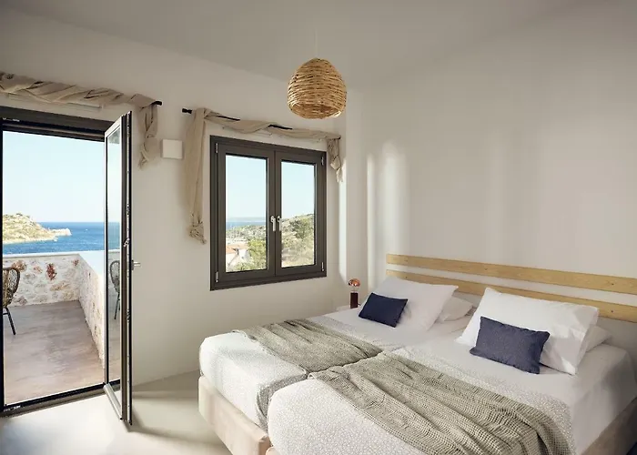 Villa Apaggio Luxury - Private Pool & Stunning Sea Views, By Zantewize
