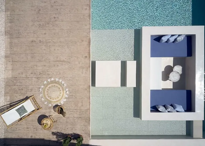 Apaggio Luxury - Private Pool & Stunning Sea Views, By Zantewize
