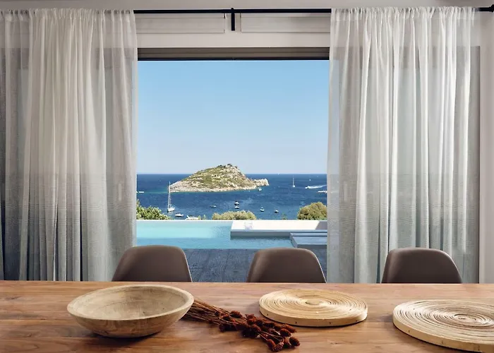 Apaggio Luxury - Private Pool & Stunning Sea Views, By Zantewize Villa *