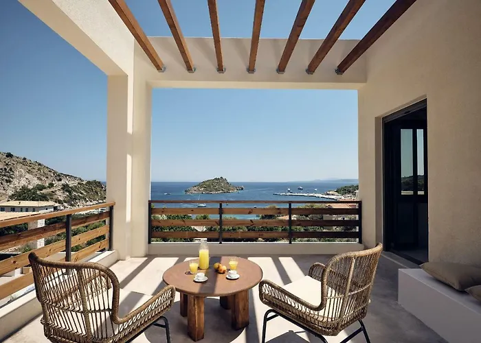 Villa Apaggio Luxury - Private Pool & Stunning Sea Views, By Zantewize