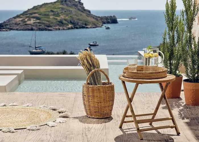 Apaggio Luxury - Private Pool & Stunning Sea Views, By Zantewize