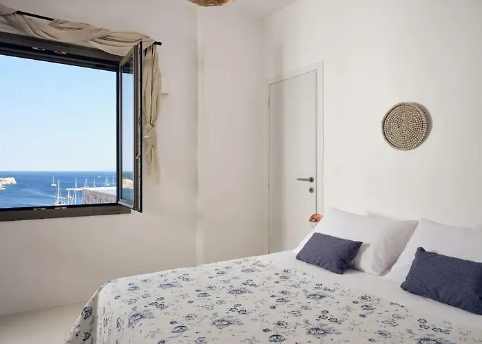 Villa Apaggio Luxury - Private Pool & Stunning Sea Views, By Zantewize
