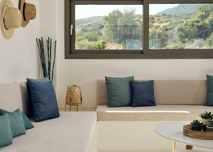 Apaggio Luxury - Private Pool & Stunning Sea Views, By Zantewize Agios Nikolaos (Zakynthos)