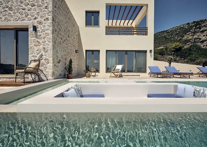Apaggio Luxury - Private Pool & Stunning Sea Views, By Zantewize * Agios Nikolaos (Zakynthos)
