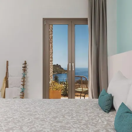 Apaggio Luxury - Private Pool & Stunning Sea Views, By Zantewize Agios Nikolaos (Zakynthos)