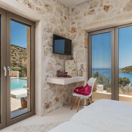 Apaggio Luxury - Private Pool & Stunning Sea Views, By Zantewize * Agios Nikolaos (Zakynthos)
