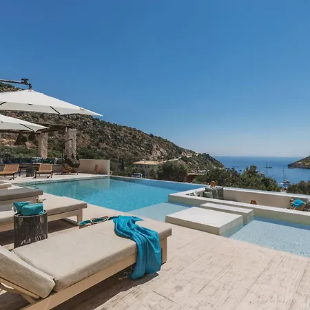 Villa Apaggio Luxury - Private Pool & Stunning Sea Views, By Zantewize