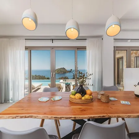 Apaggio Luxury - Private Pool & Stunning Sea Views, By Zantewize *