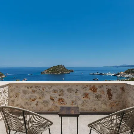 Villa Apaggio Luxury - Private Pool & Stunning Sea Views, By Zantewize