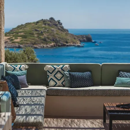 Apaggio Luxury - Private Pool & Stunning Sea Views, By Zantewize Agios Nikolaos (Zakynthos)