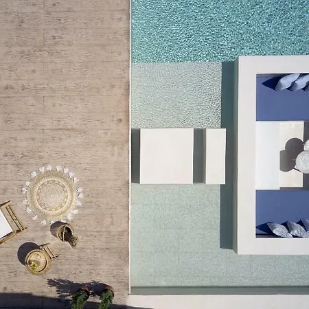 Apaggio Luxury - Private Pool & Stunning Sea Views, By Zantewize