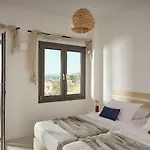 Apaggio Luxury - Private Pool & Stunning Sea Views, By Zantewize
