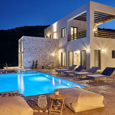 Apaggio Luxury - Private Pool & Stunning Sea Views, By Zantewize Villa