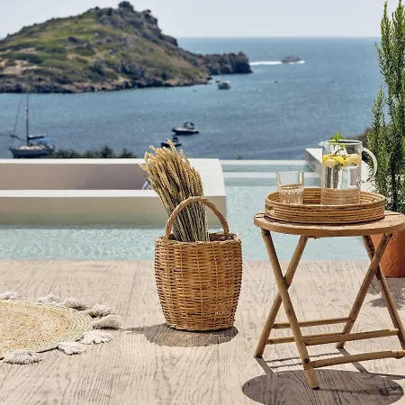 Apaggio Luxury - Private Pool & Stunning Sea Views, By Zantewize